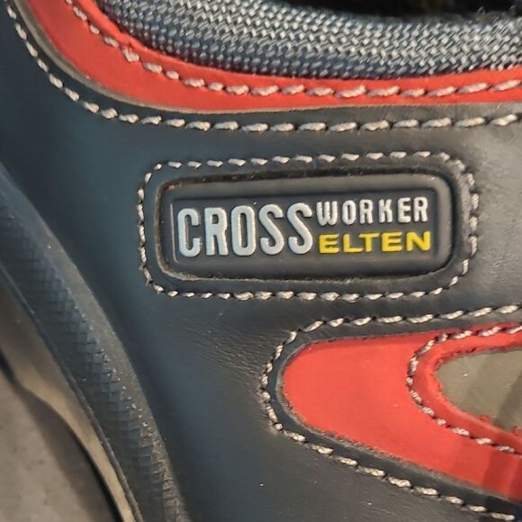 Black and Red Hiking Shoes - Picture 2 of 8